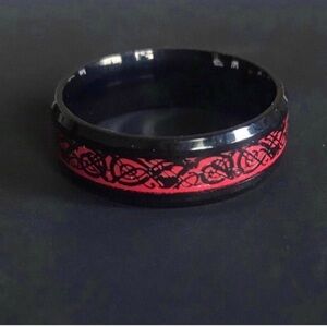 Black and Red Men's Celtic Pattern Band Ring